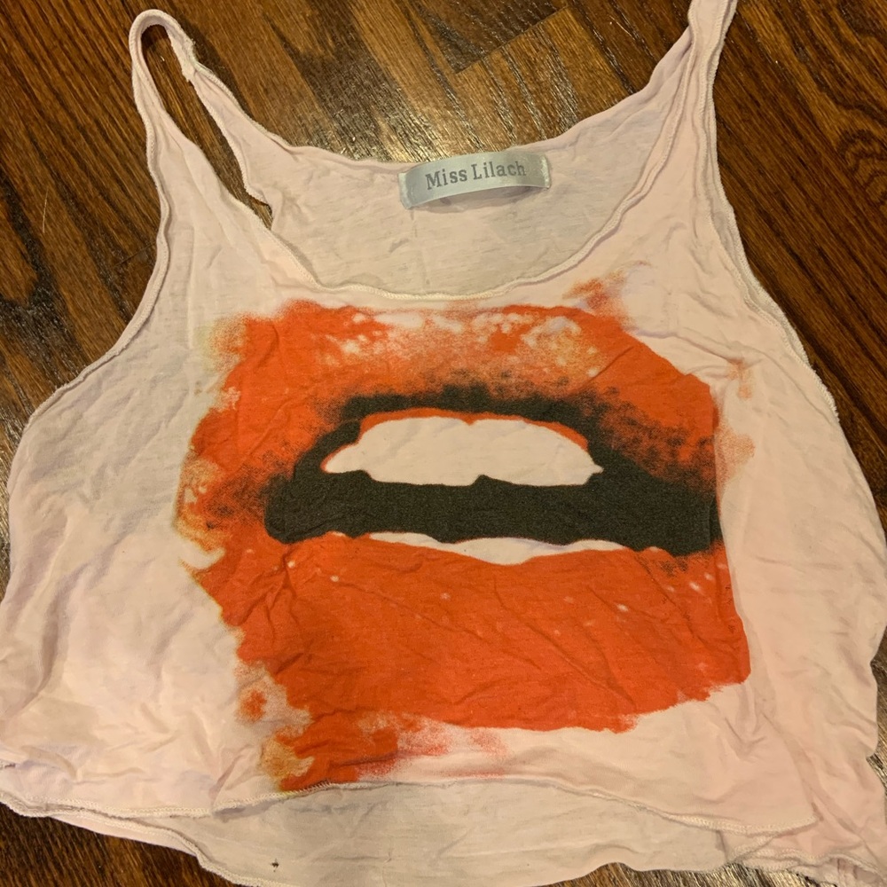 Lips crop tank